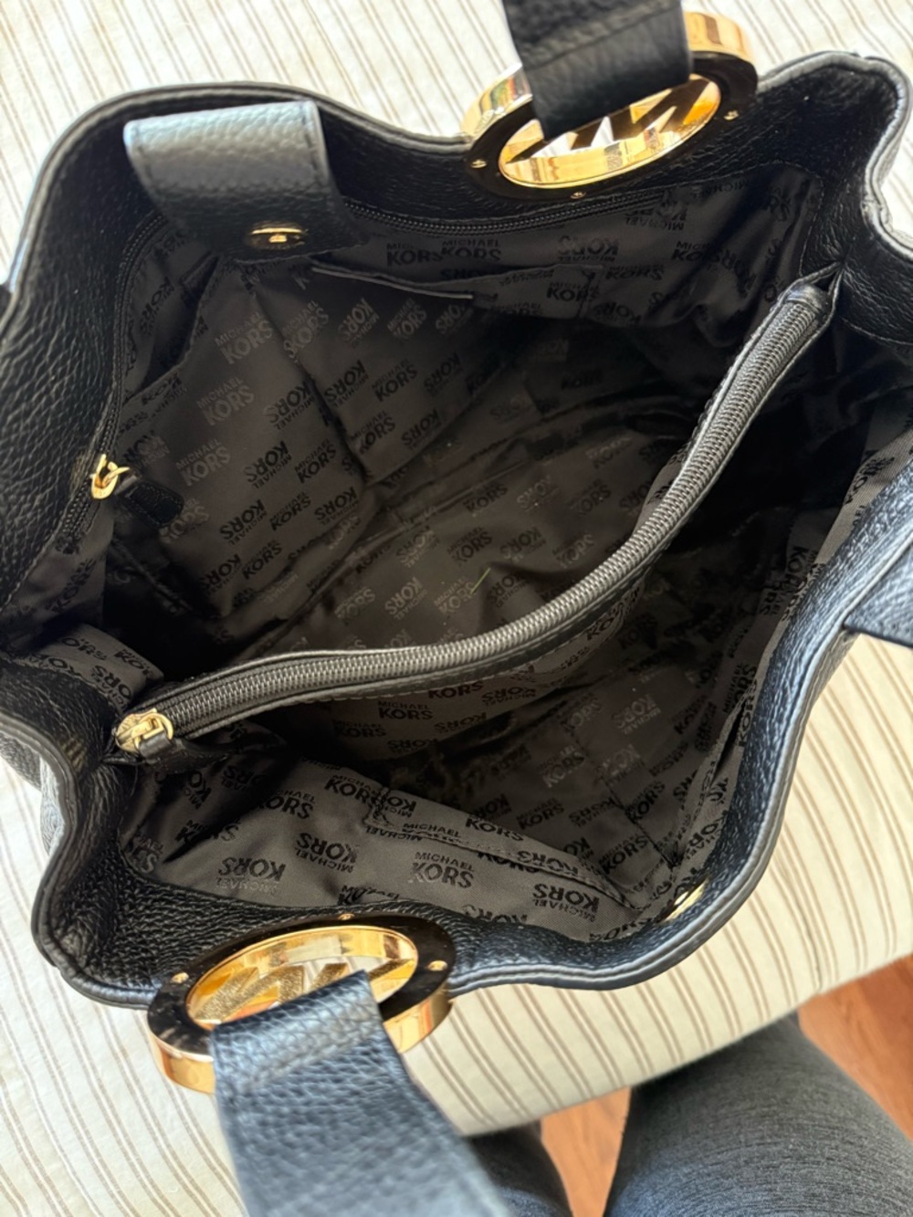 Michael Kors Black Leather Tote with Gold MK Logo Charm - Picture 5 of 13
